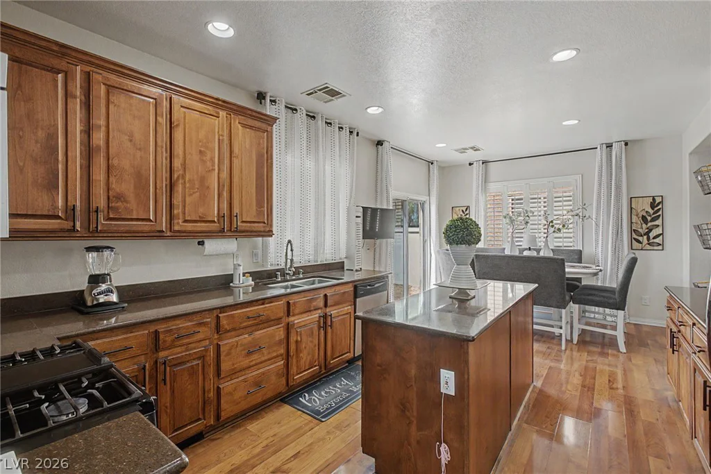 6025 Glenborough, North Las Vegas, NV 89115