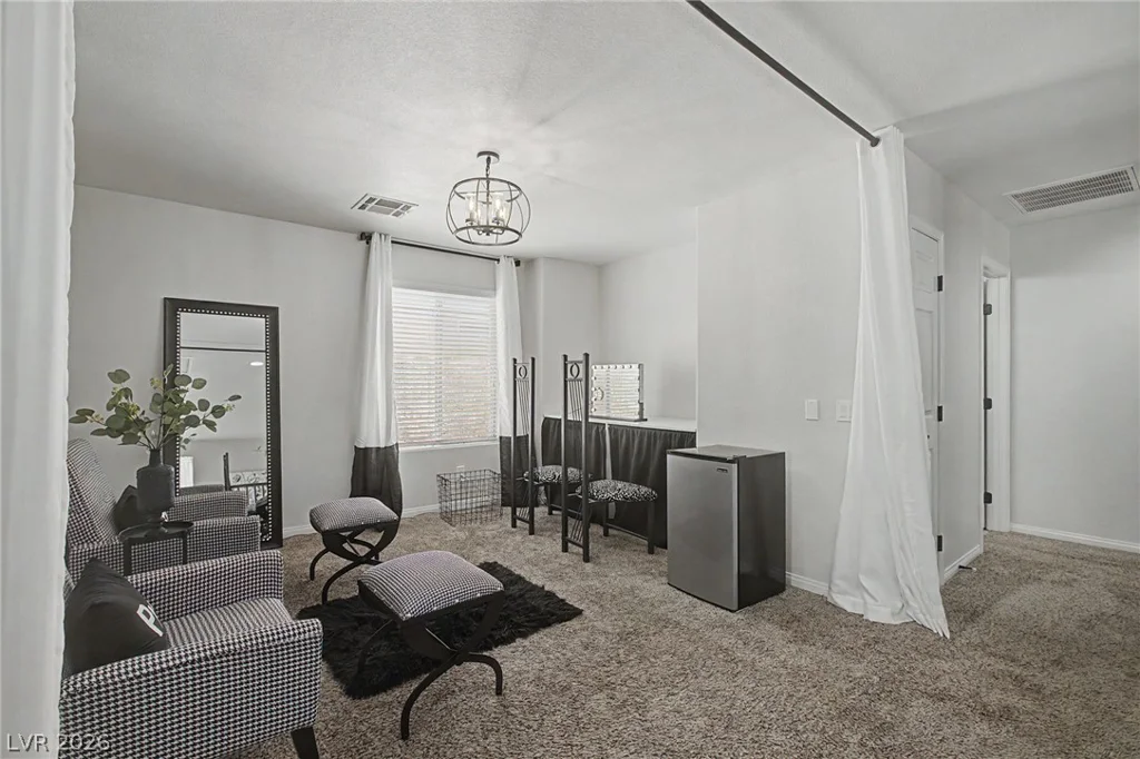 6025 Glenborough, North Las Vegas, NV 89115
