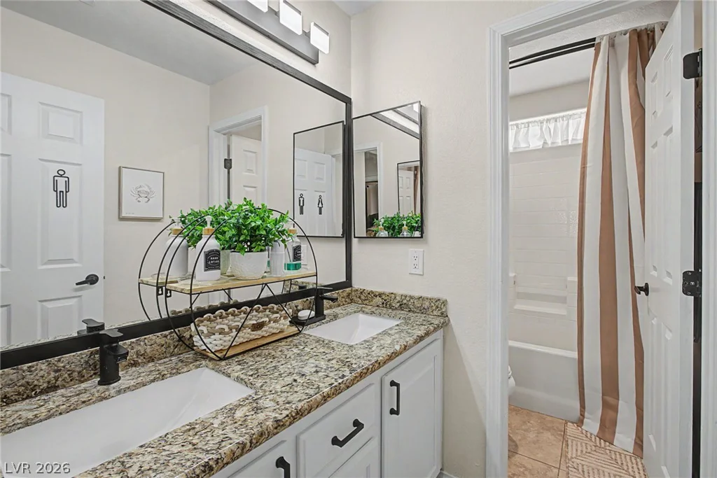 6025 Glenborough, North Las Vegas, NV 89115