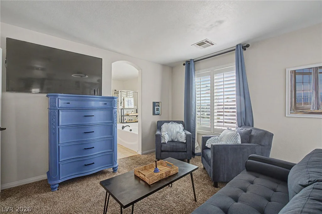 6025 Glenborough, North Las Vegas, NV 89115