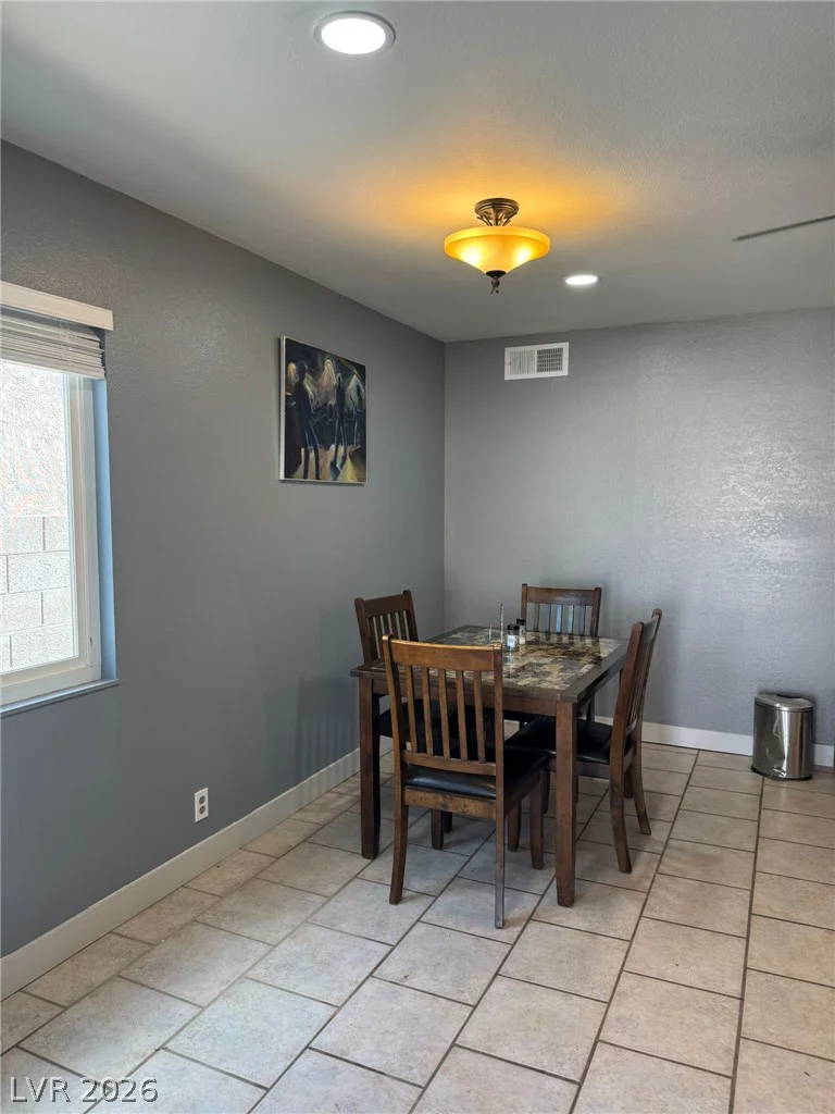 7066 Pinebrook, Las Vegas, NV 89147