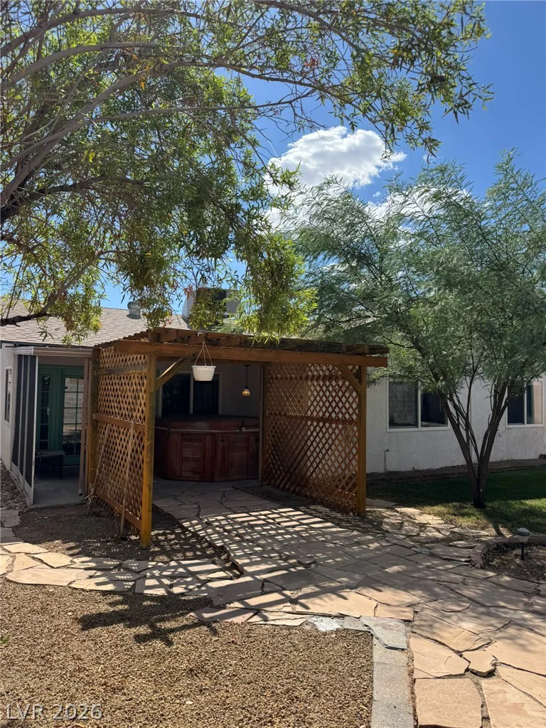 7066 Pinebrook, Las Vegas, NV 89147