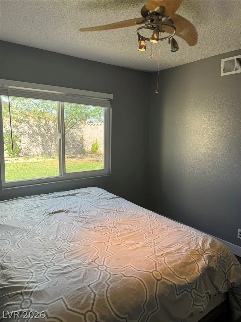 7066 Pinebrook, Las Vegas, NV 89147