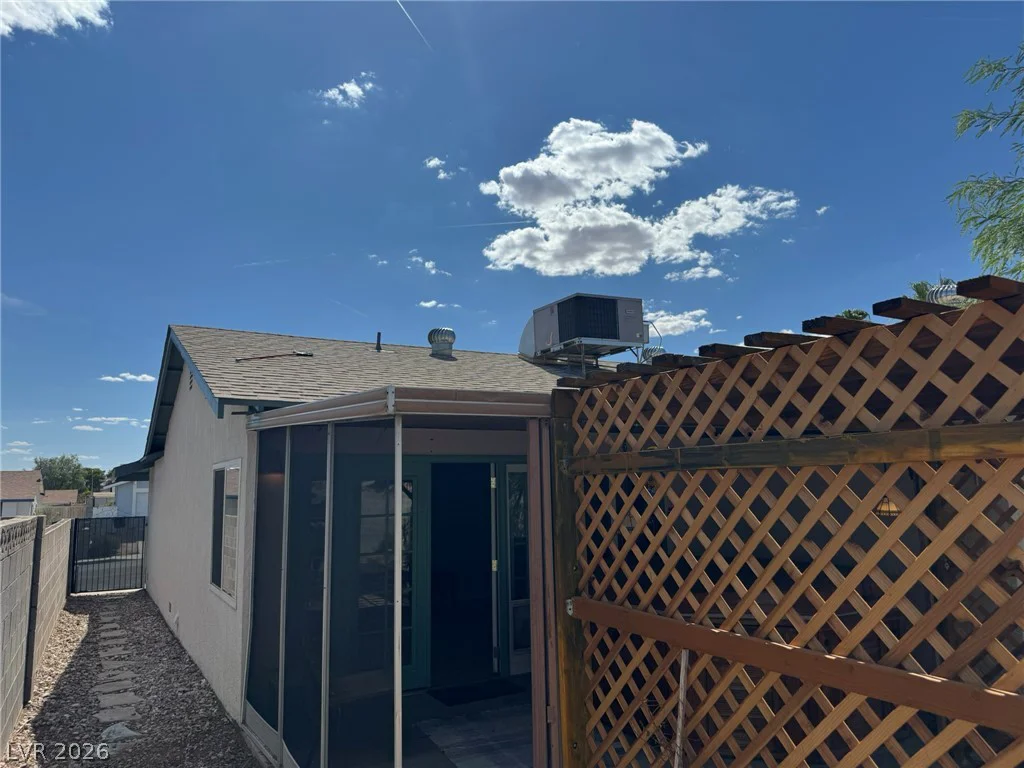 7066 Pinebrook, Las Vegas, NV 89147