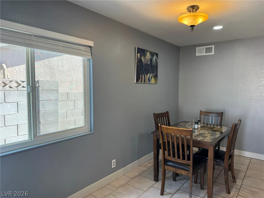 7066 Pinebrook, Las Vegas, NV 89147