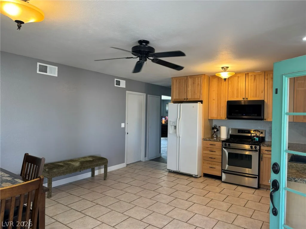 7066 Pinebrook, Las Vegas, NV 89147