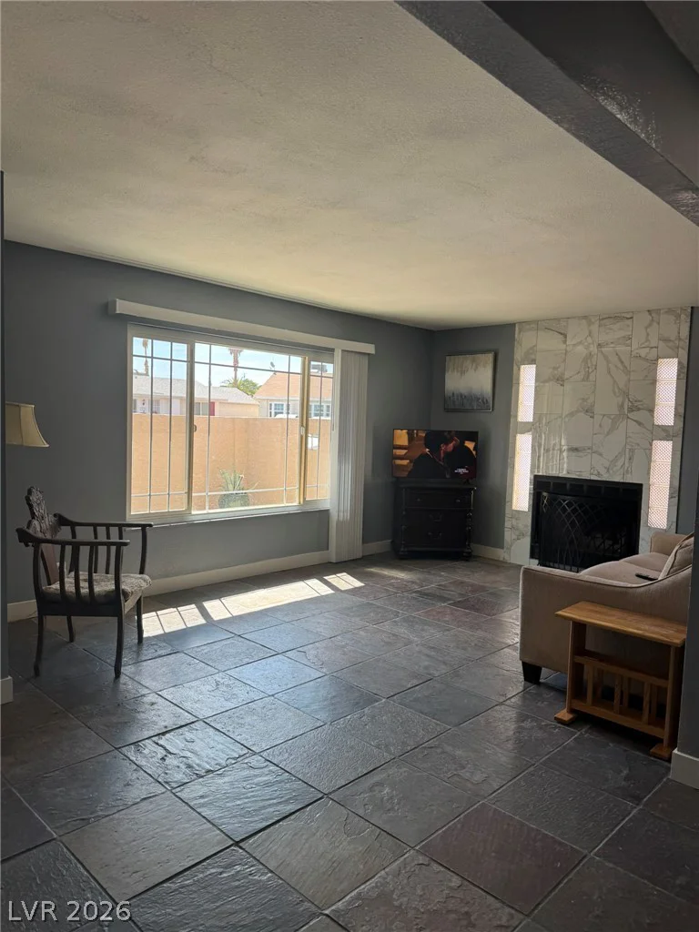 7066 Pinebrook, Las Vegas, NV 89147