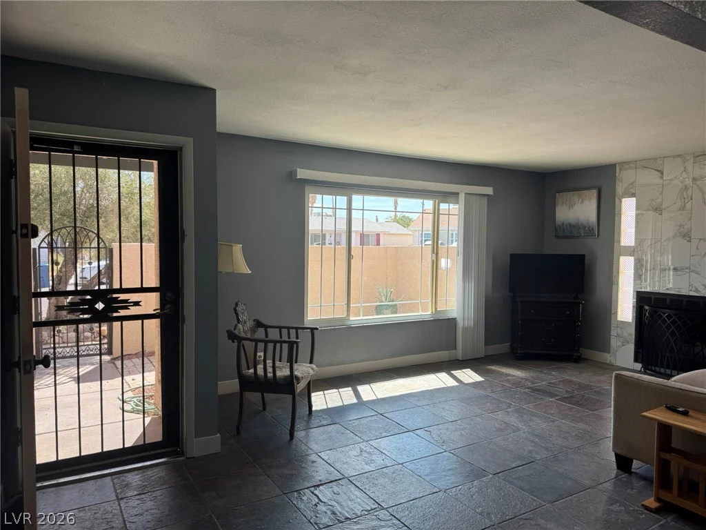 7066 Pinebrook, Las Vegas, NV 89147