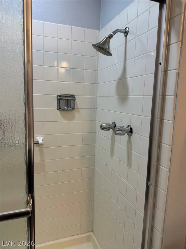 7066 Pinebrook, Las Vegas, NV 89147