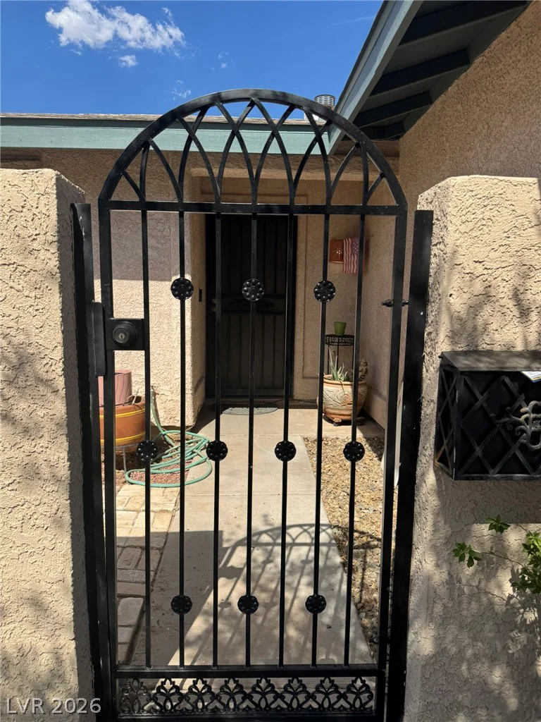 7066 Pinebrook, Las Vegas, NV 89147
