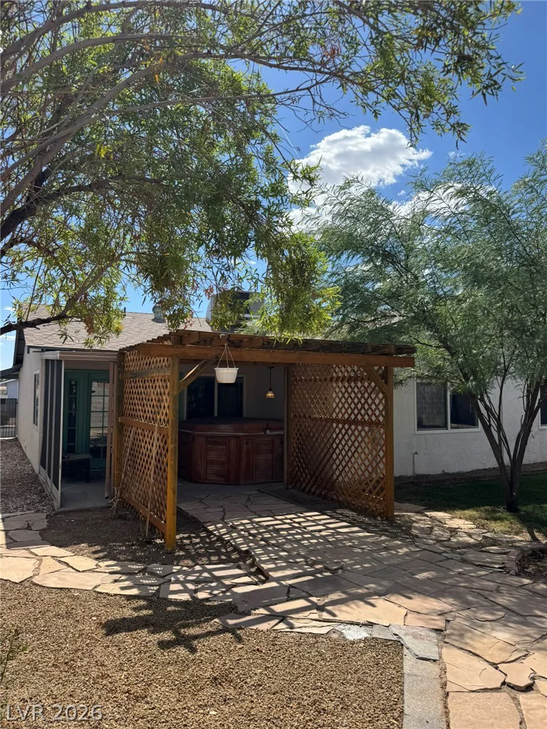 7066 Pinebrook, Las Vegas, NV 89147