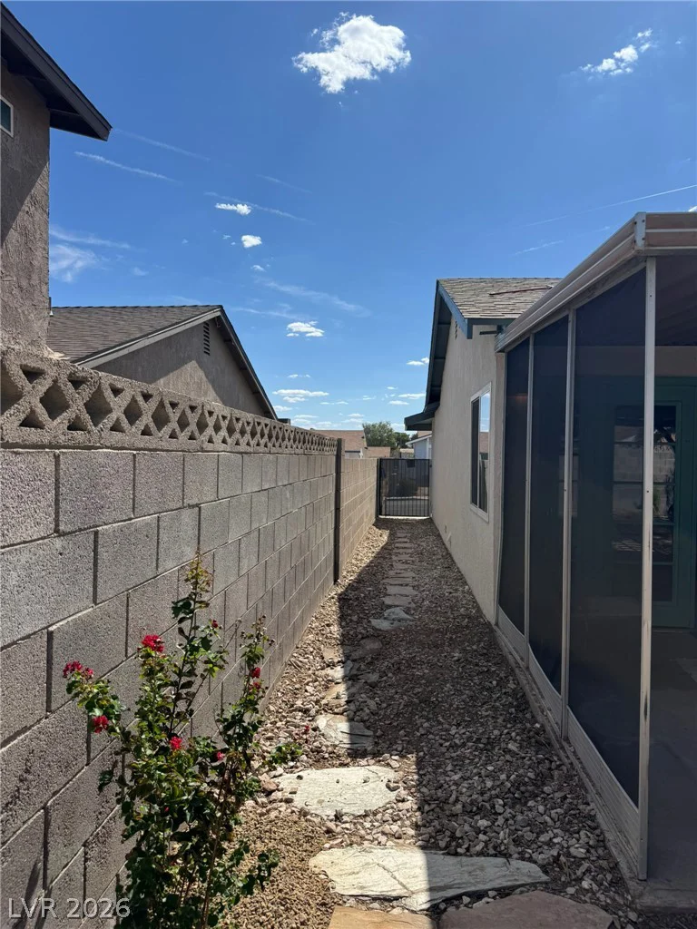 7066 Pinebrook, Las Vegas, NV 89147