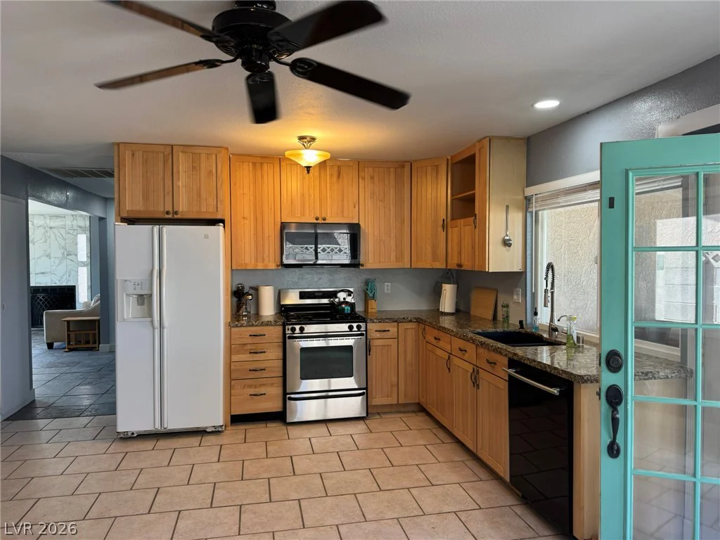 7066 Pinebrook, Las Vegas, NV 89147