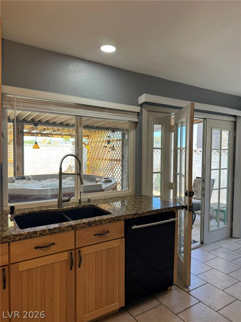 7066 Pinebrook, Las Vegas, NV 89147