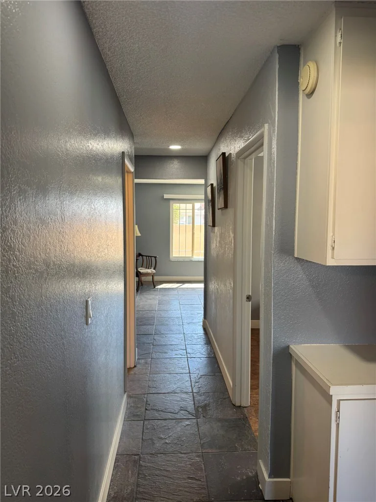 7066 Pinebrook, Las Vegas, NV 89147