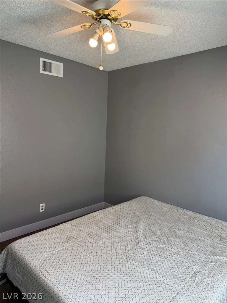 7066 Pinebrook, Las Vegas, NV 89147