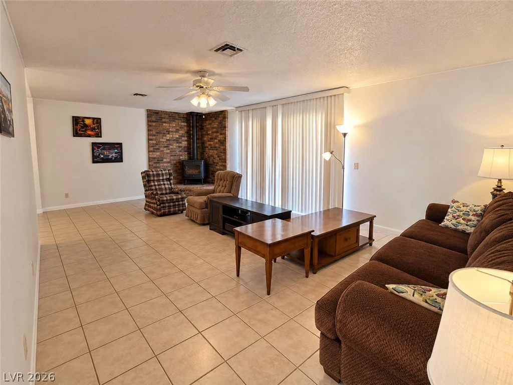 670 Calvada, Pahrump, NV 89048