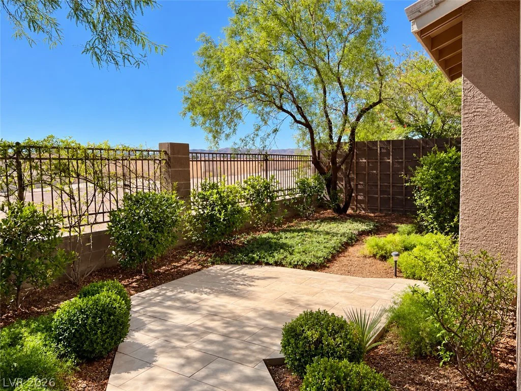 395 Cascade Mist, Las Vegas, NV 89123