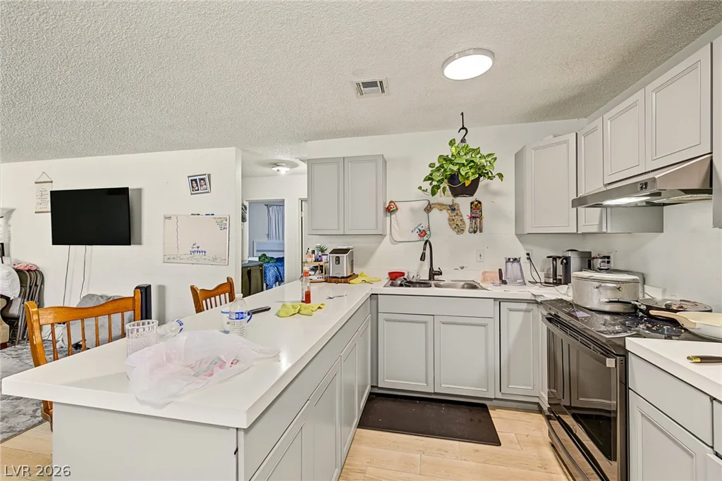 2155 Belmont, North Las Vegas, NV 89030