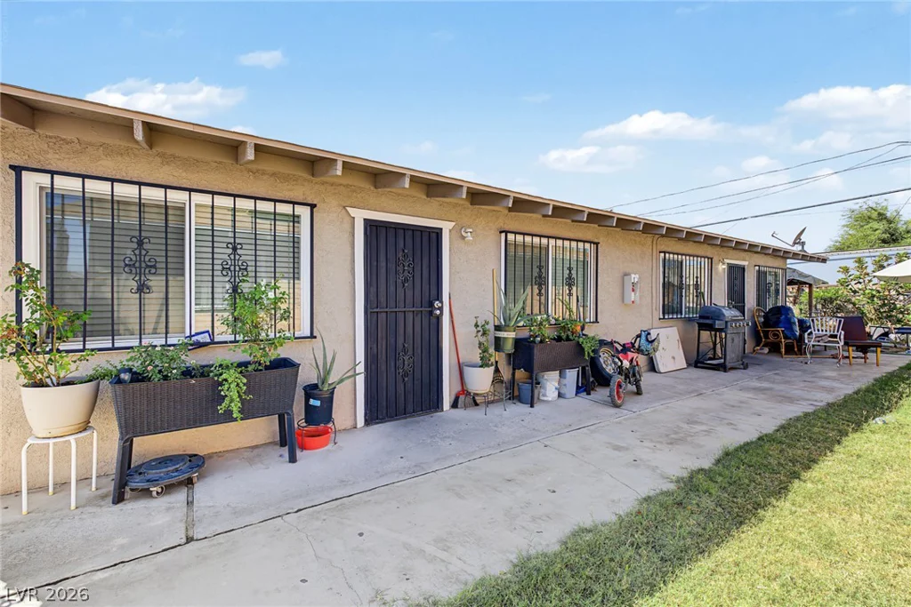 2155 Belmont, North Las Vegas, NV 89030