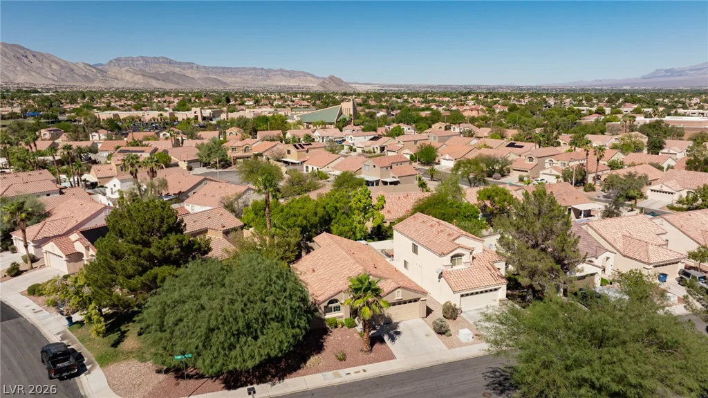 1705 Eagle Feather, Las Vegas, NV 89128