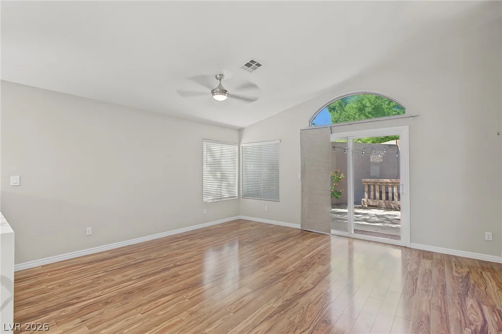 1705 Eagle Feather, Las Vegas, NV 89128