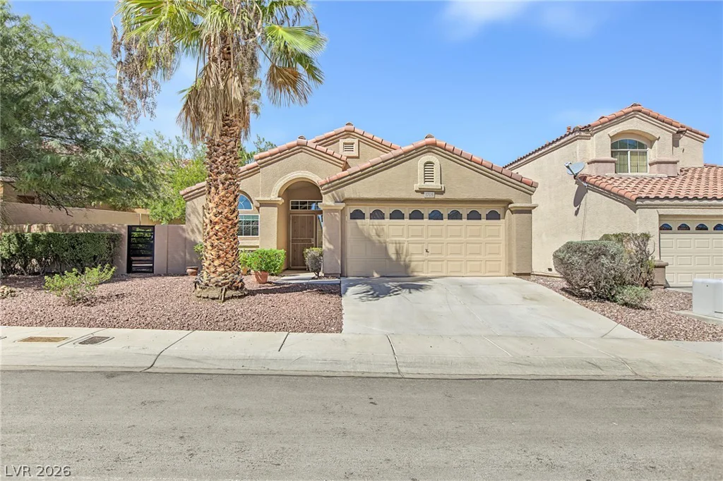 1705 Eagle Feather, Las Vegas, NV 89128
