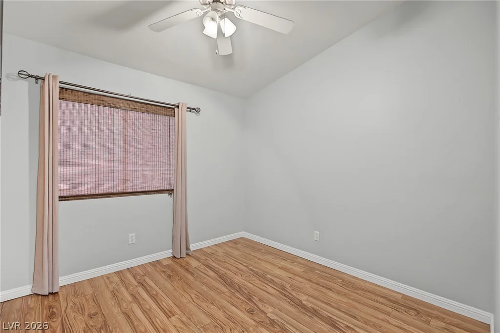 1705 Eagle Feather, Las Vegas, NV 89128