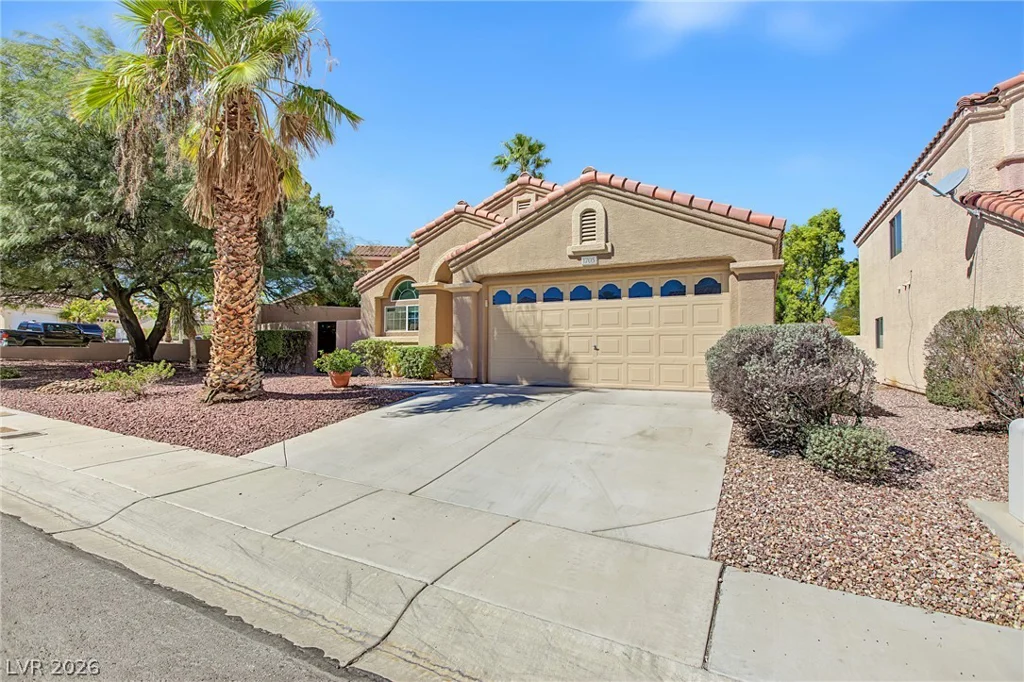 1705 Eagle Feather, Las Vegas, NV 89128