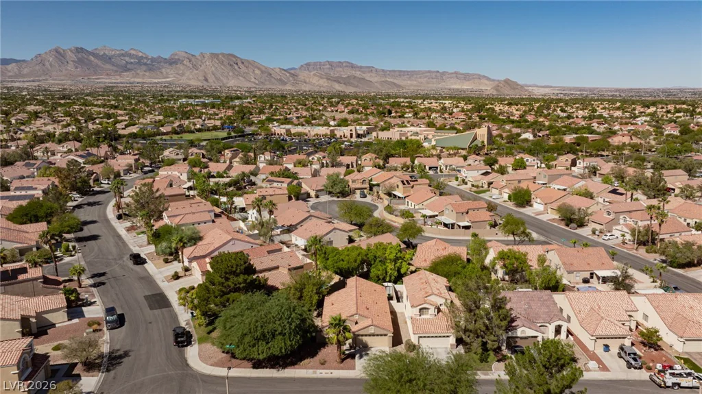 1705 Eagle Feather, Las Vegas, NV 89128