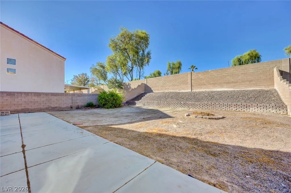 3802 Shimmering Creek, North Las Vegas, NV 89031