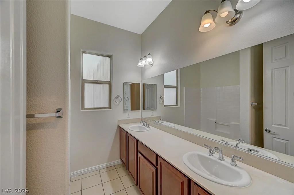 8089 Cape Flattery, Las Vegas, NV 89147
