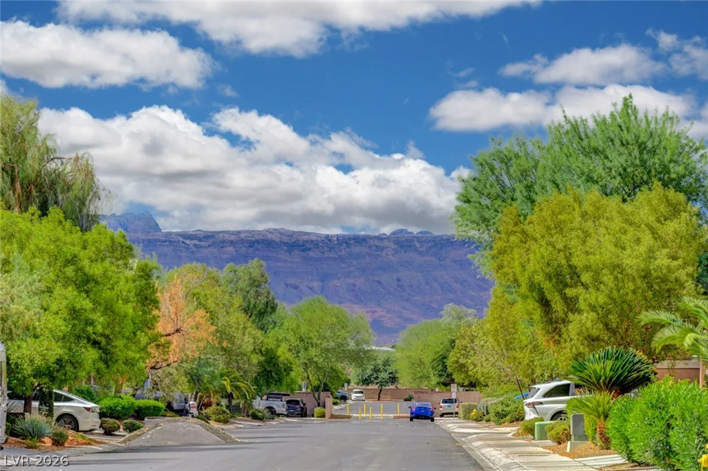 8089 Cape Flattery, Las Vegas, NV 89147