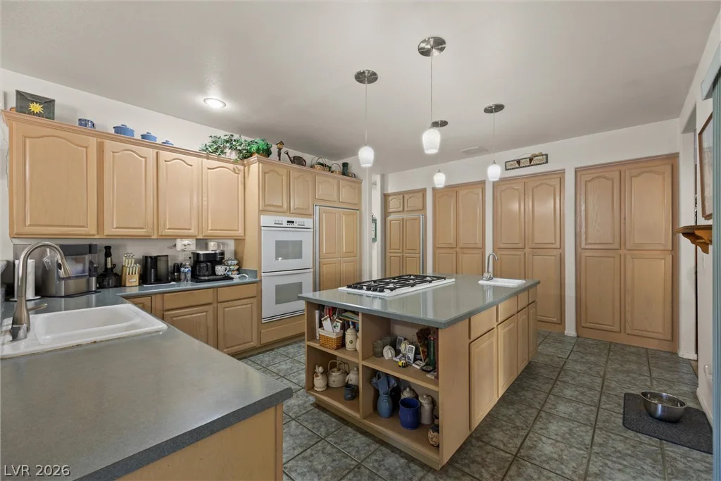 211 Highland, Henderson, NV 89015