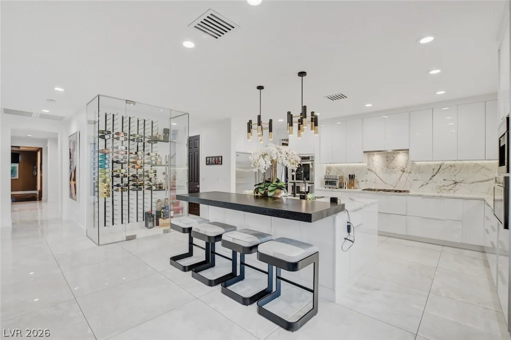 10736 Penhurst, Las Vegas, NV 89135