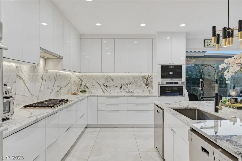 10736 Penhurst, Las Vegas, NV 89135