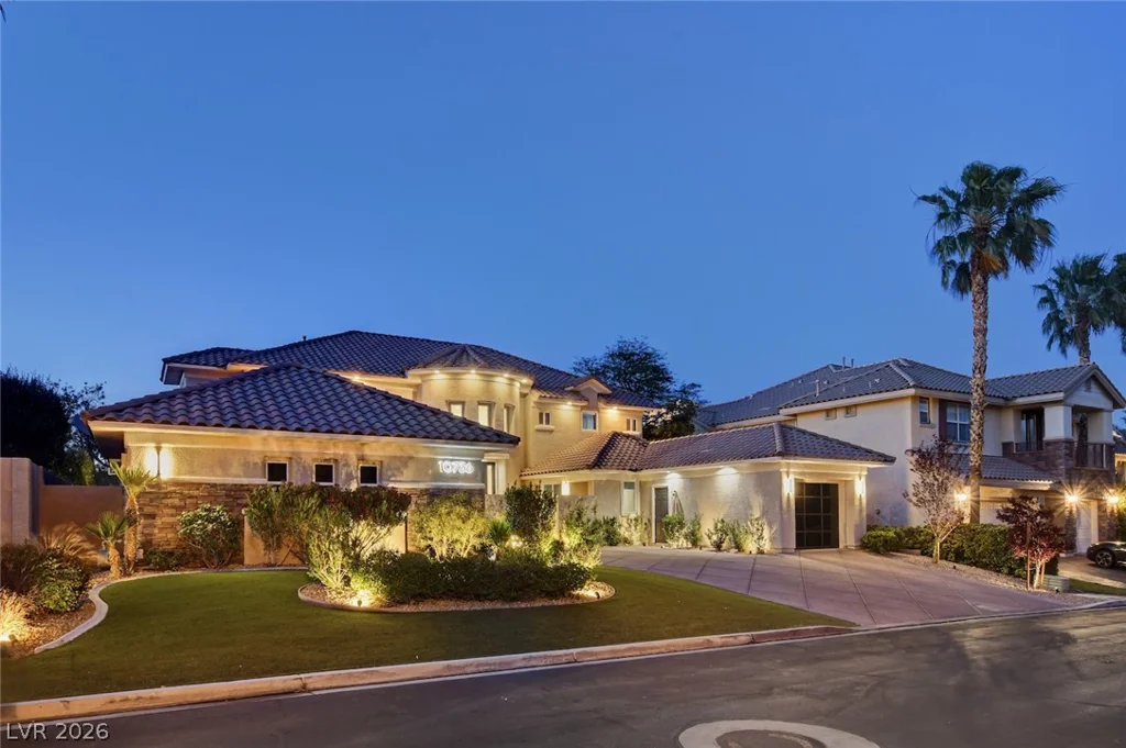 10736 Penhurst, Las Vegas, NV 89135