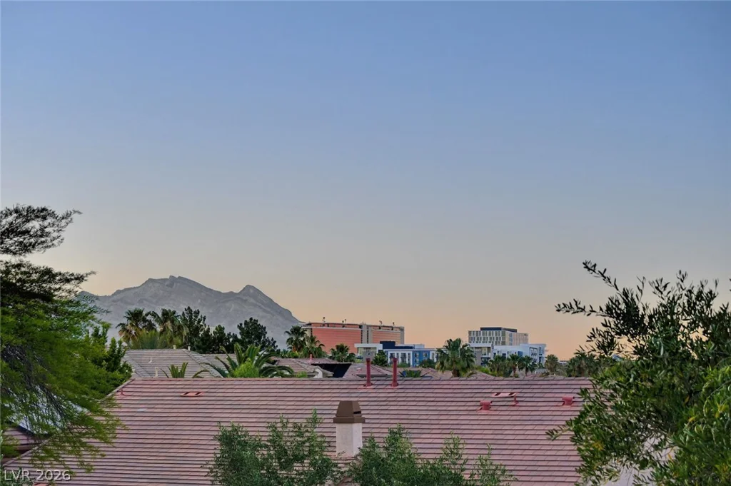 10736 Penhurst, Las Vegas, NV 89135