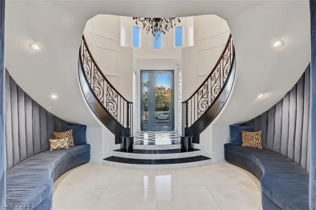 10736 Penhurst, Las Vegas, NV 89135