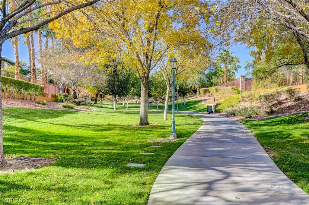 10736 Penhurst, Las Vegas, NV 89135