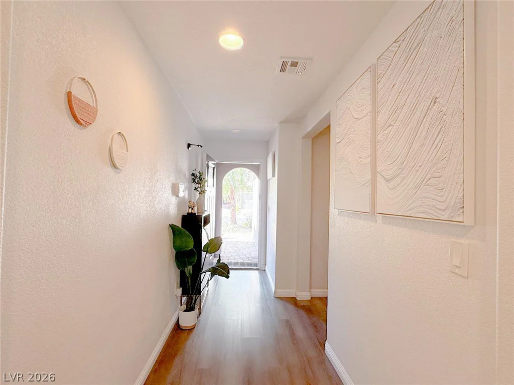 9205 Valley Betica, Las Vegas, NV 89148