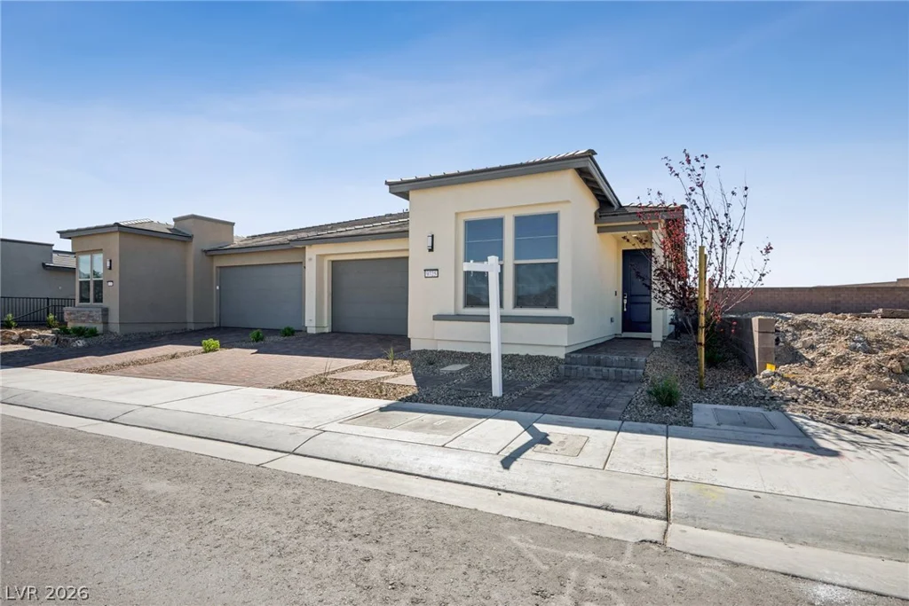 9725 Sangria Sunrise, Las Vegas, NV 89143