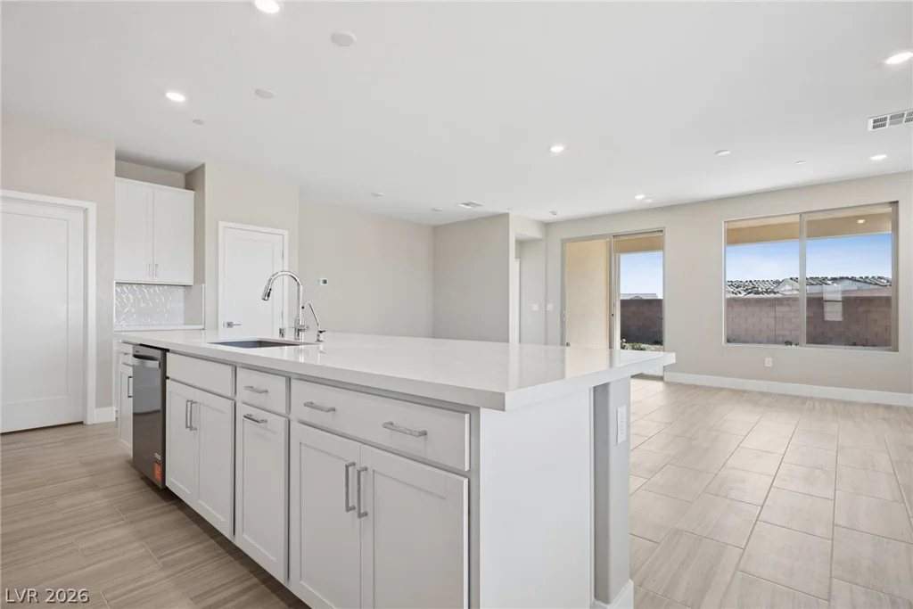 9725 Sangria Sunrise, Las Vegas, NV 89143