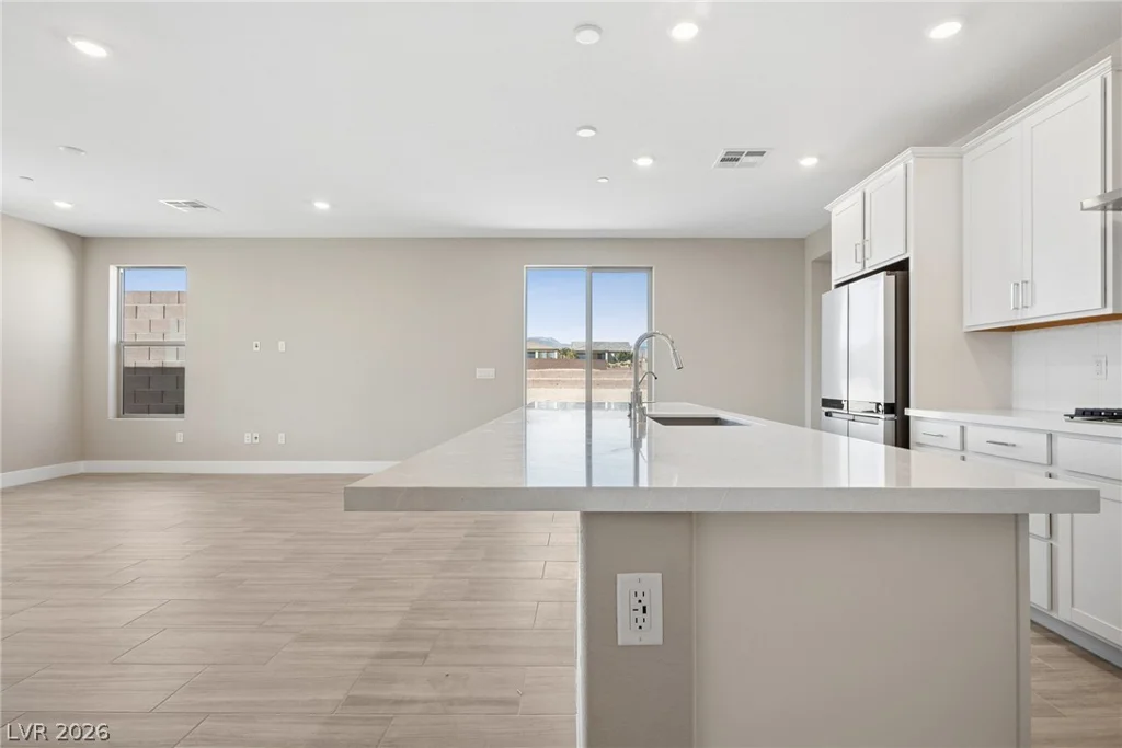 9725 Sangria Sunrise, Las Vegas, NV 89143
