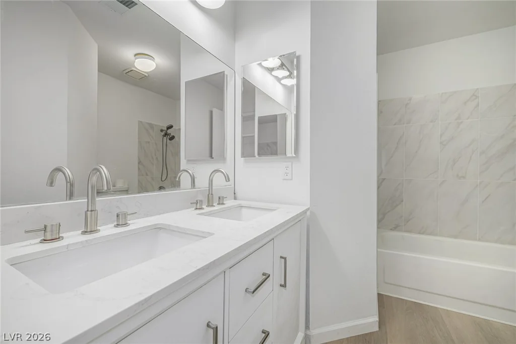 7308 Saybrook Point, Las Vegas, NV 89128