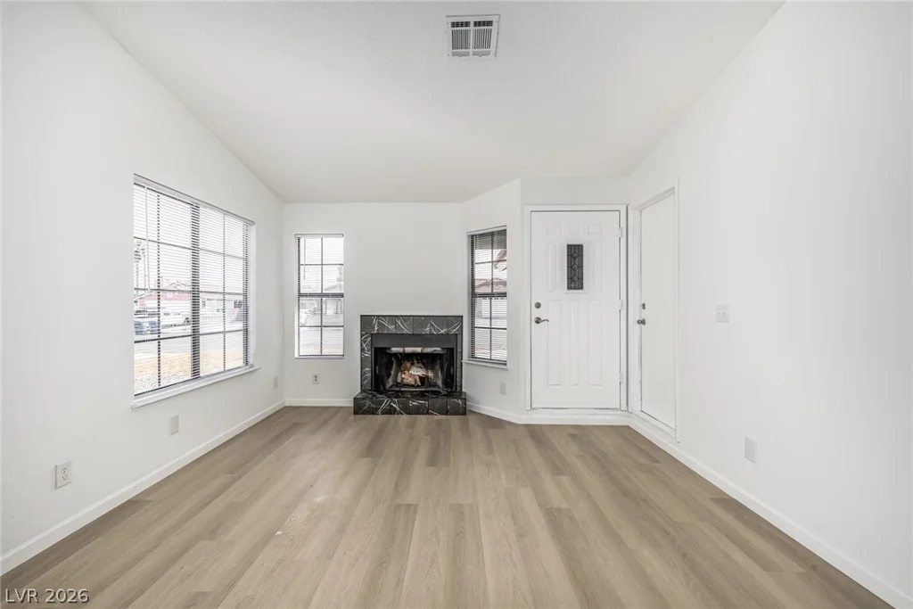 7308 Saybrook Point, Las Vegas, NV 89128
