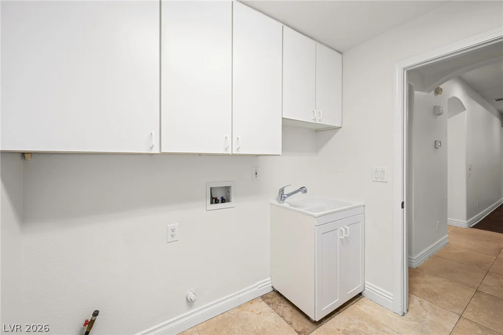 1301 Pine Leaf, Las Vegas, NV 89144