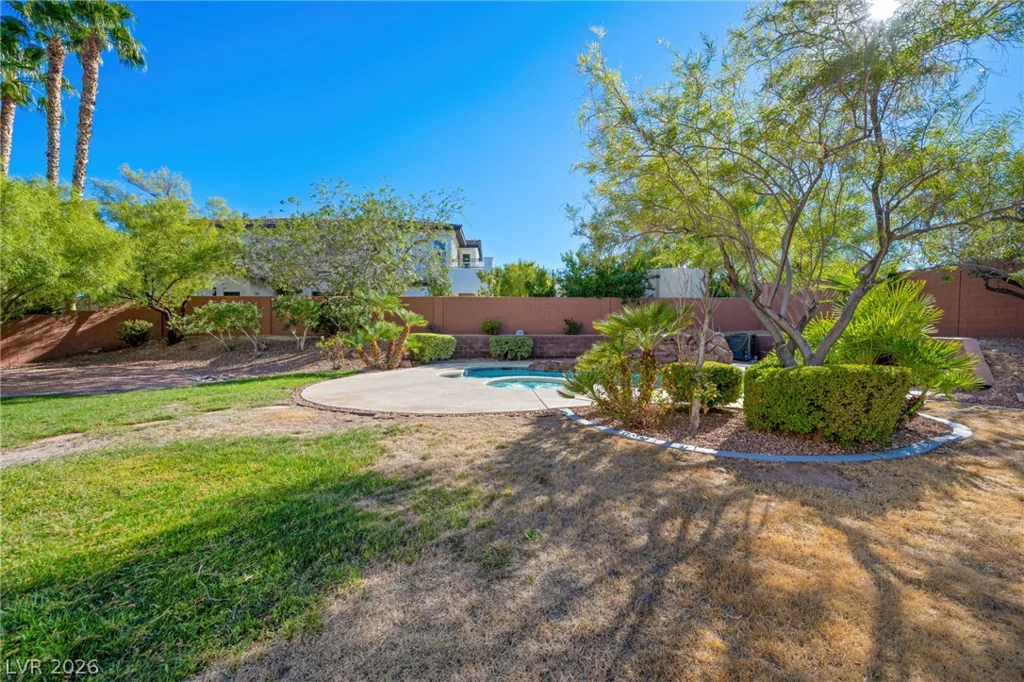 1301 Pine Leaf, Las Vegas, NV 89144