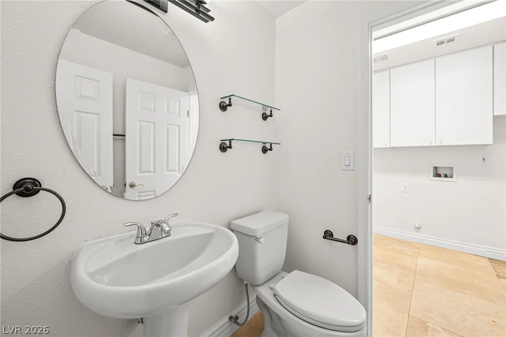 1301 Pine Leaf, Las Vegas, NV 89144