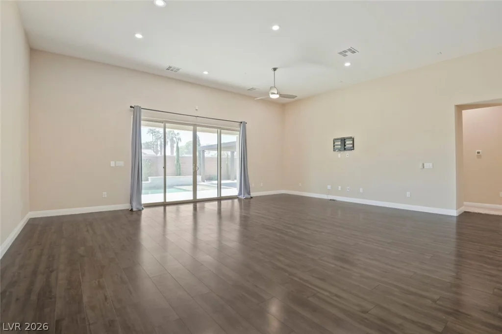 3895 Valles Caldera, Las Vegas, NV 89118